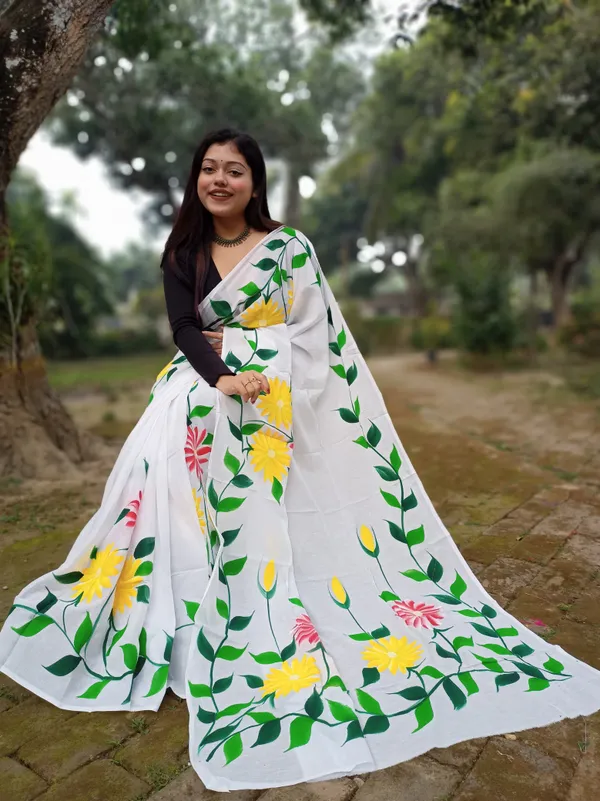 Momchitra_BATIK_Hand_Printed_Saree_With_Blouse_Piece