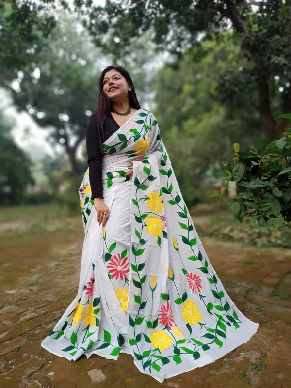 Momchitra_BATIK_Hand_Printed_Saree_With_Blouse_Piece