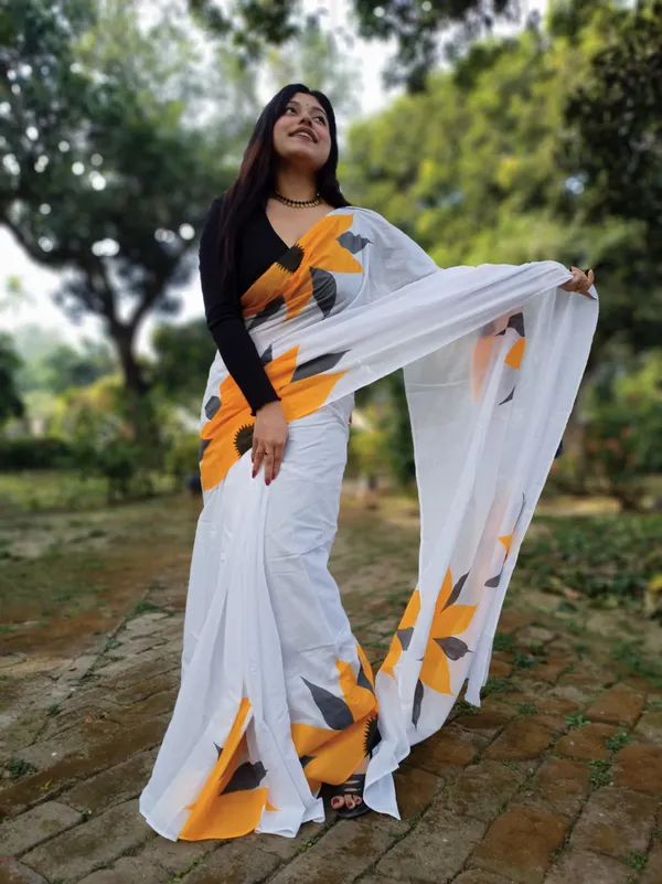 Momchitra_BATIK_Handprinted_Saree_With_Blouse_Piece