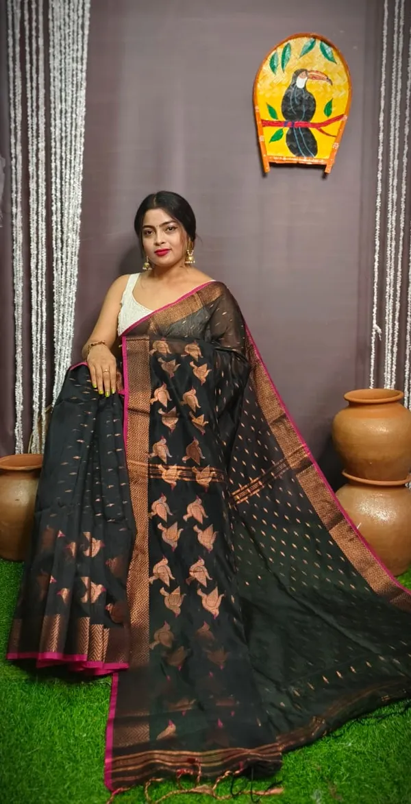 Black_Cotton_by_silk_pakhi_saree