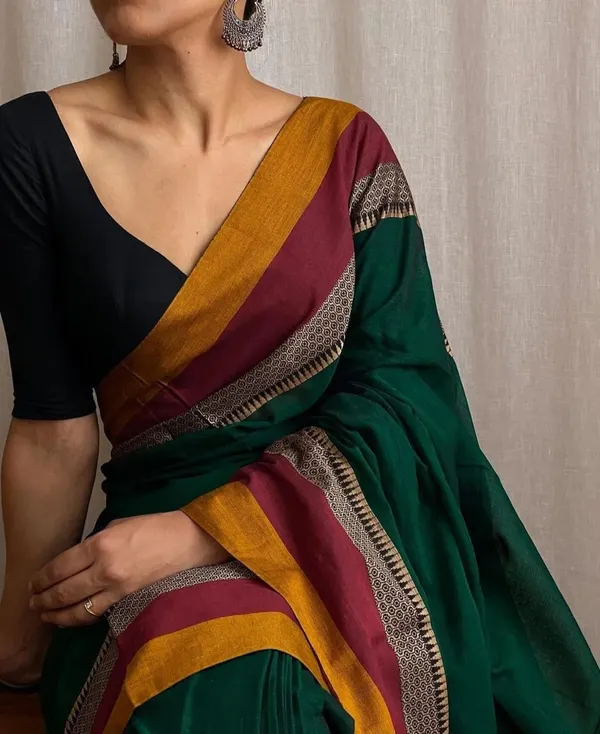 Battal_Green_Weaving_Work_Cotton_Handloom_Saree