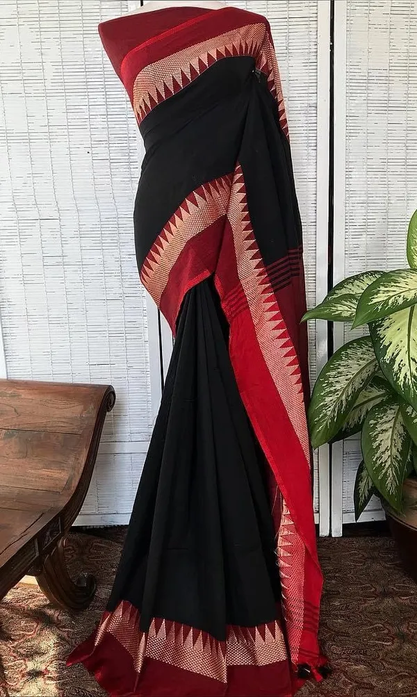 Black_Temple_Border_Cotton_Handloom_Vomri_Saree