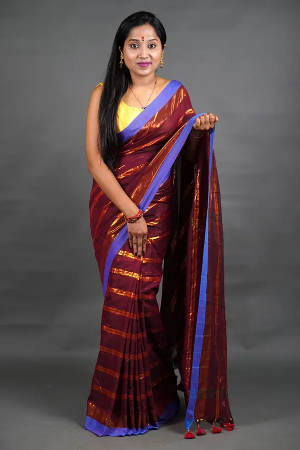 Prenda_Maroon_New_Super_Cotton_Blend_Full_Body_Zari_Stribe_Design_Saree