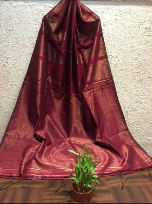 Prenda_Maroon_Trendy_Look_Cotton_Silk_Zari_Temple_Design_Saree