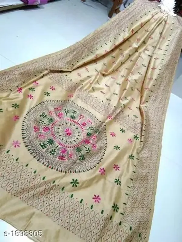 Prenda_Off_White_Kantha_Art_Silk_Hand_Work_Woven_Design_Saree