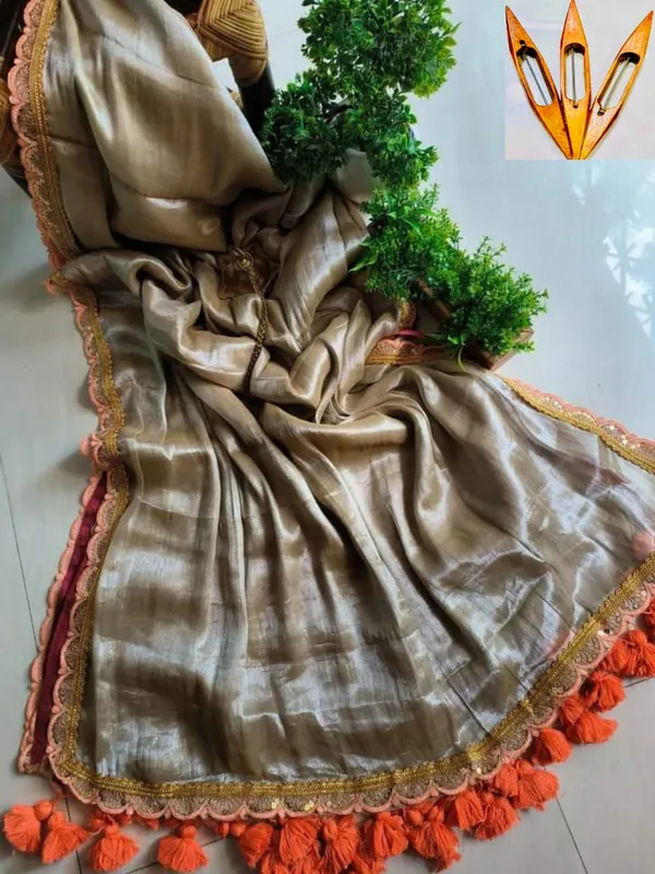 Prenda_Off_White_Pure_Raga_Tissue_Lace_Border_Design_Handloom_Saree