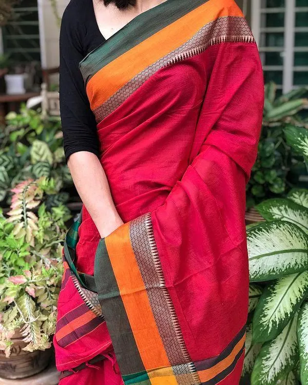 Red_Weaving_Work_Cotton_Handloom_Saree