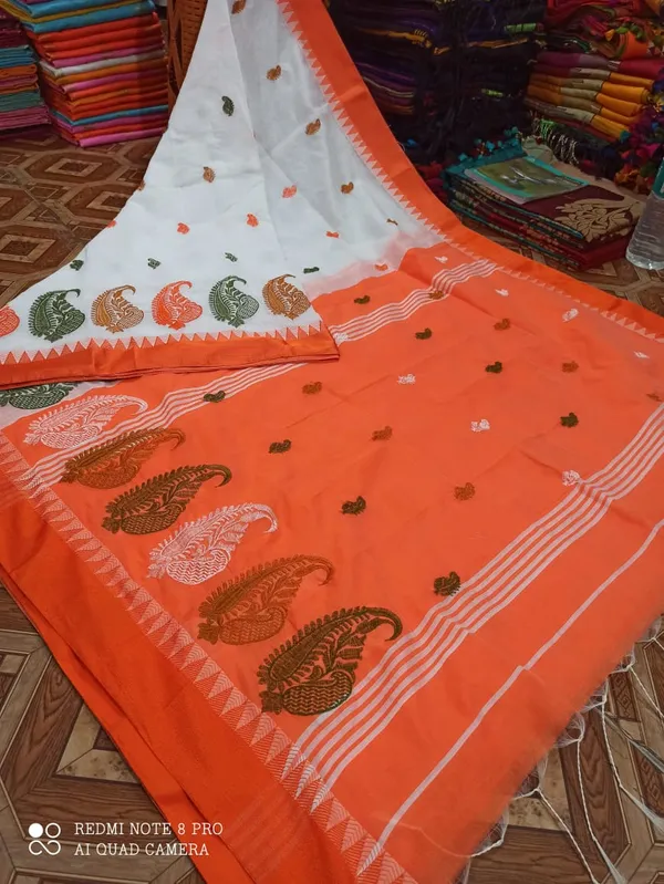 Prenda_White_Elegent_Embroidery_Work_Cotton_Silk_Designer_Saree