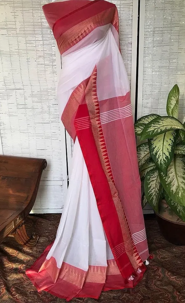 White_Temple_Border_Cotton_Handloom_Vomri_Saree