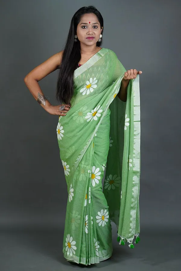 Green_Pure_Cotton__Flower_Saree
