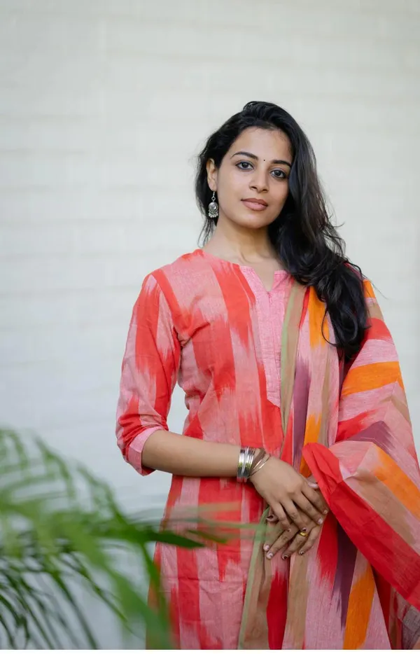 IKAT_HANDLOOM_COTTON_SUIT_SET_WITH_DUPATTA_PEACH_COLOUR.