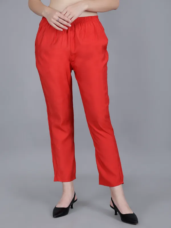 women's_silk_blend_kurta_and_pant_set_with_dupatta.