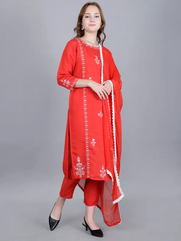 women's_silk_blend_kurta_and_pant_set_with_dupatta.