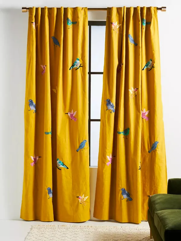 Pack_Of_2-_Polyester_piece_White_Floral_printed_Heavy__European_semi_transparent_Curtains_Grommet_Curtain?for?Living?Room