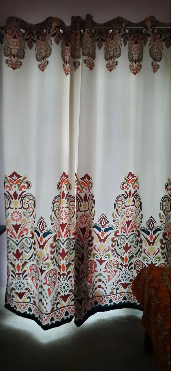 Pack_Of_2-_Polyester_piece_printed_Heavy__European_semi_transparent_Curtains_Grommet_Curtain?for?Living?Room
