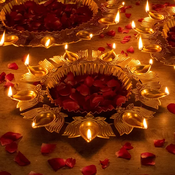 Lotus_Diya_Urli_Bowl_-Gold_,_Ganpati__Decor_Item_(Pack_of_3_Pcs)