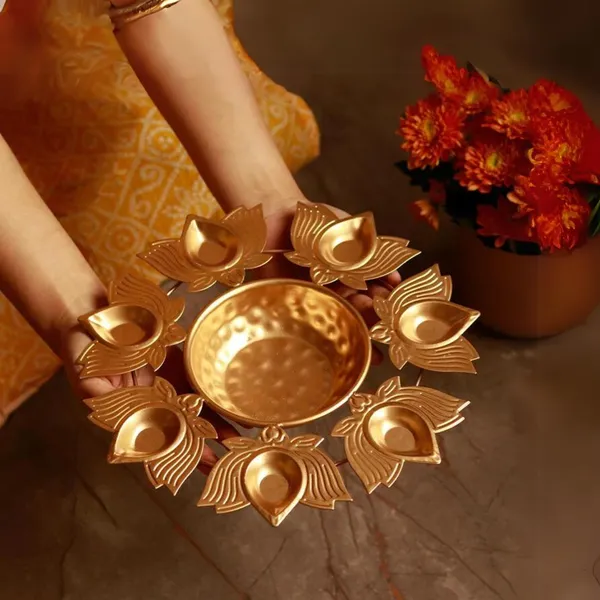 Lotus_Diya_Urli_Bowl_Gold_(10_"-_SMALL)
