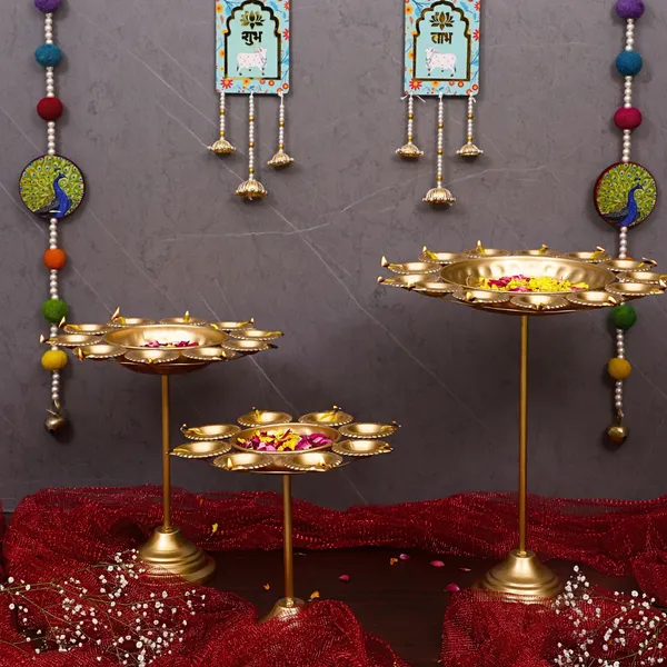 Pedestal_Stand_Diya_Urli_Bowl_for_Home_Decor_Set_of_3_pcs