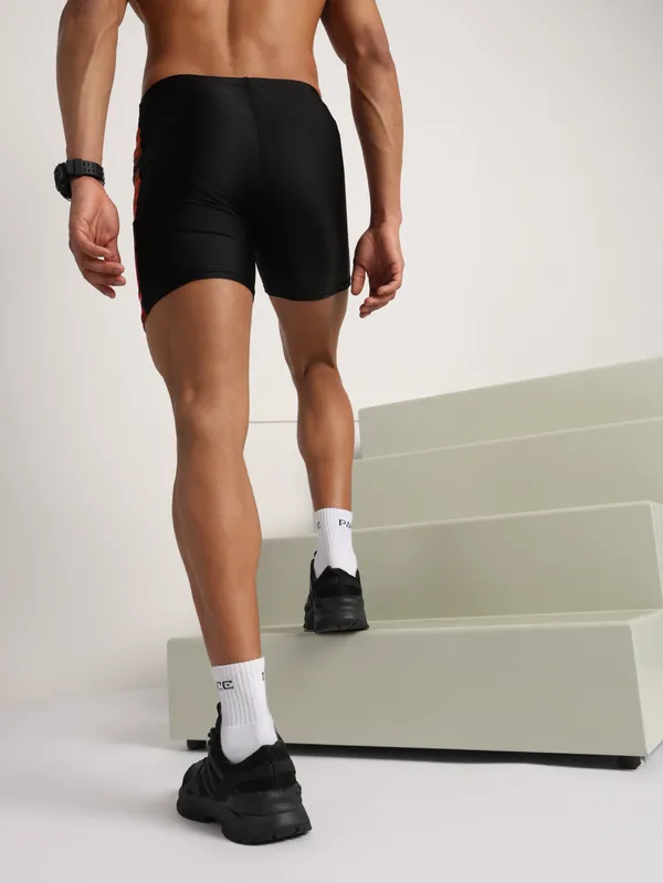 PACE_INTERNATIONAL_COMPRESSION_TIGHTS