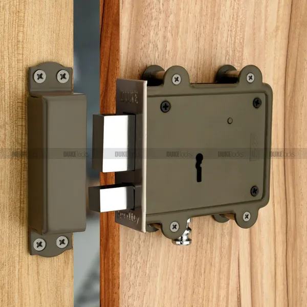 8_Lever_Door_Lock_(Grey,_Chrome_Finish)