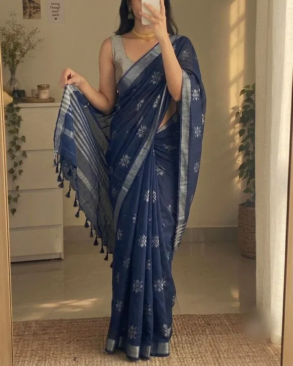 Navy_Blue_Slub_Silk_Cotton_Saree_with_Elegant_Silver_Border