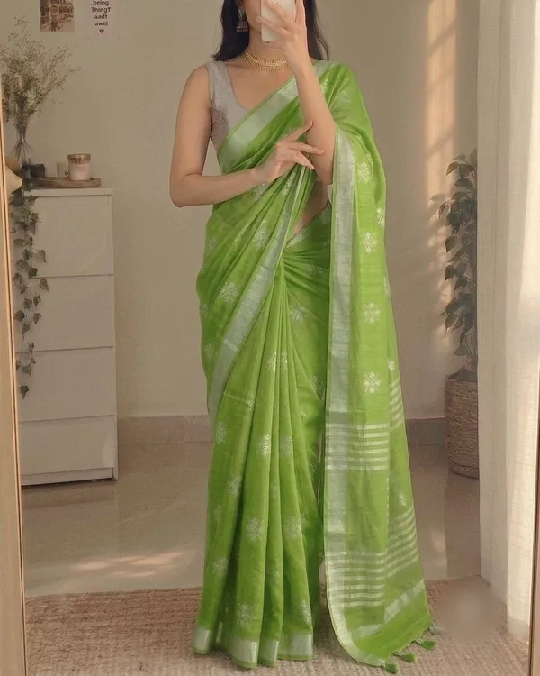 Parrot_Green_Slub_Silk_Cotton_Saree_with_Silver_Border