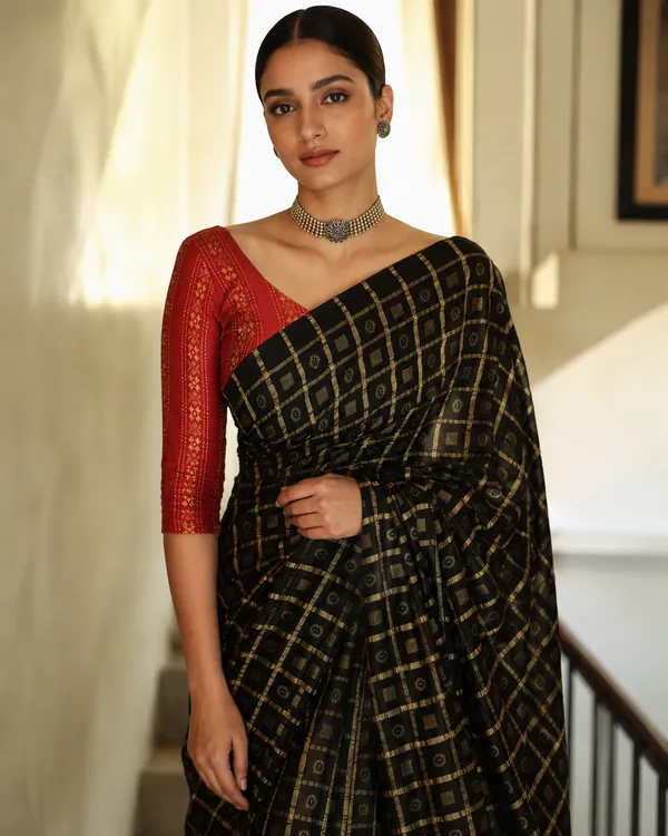 Black_Khadi_cotton_Saree_with_Blouse_Piece_For__Women