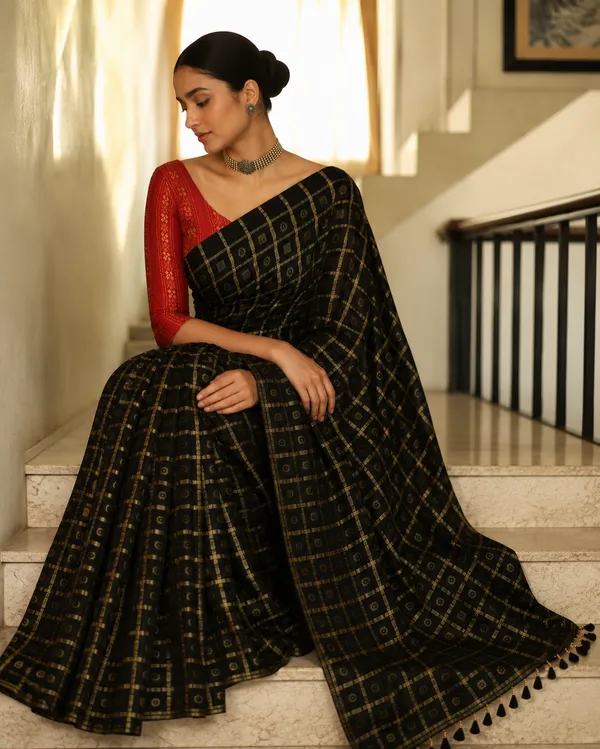 Black_Khadi_cotton_Saree_with_Blouse_Piece_For__Women