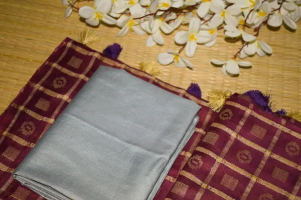 Burgundy_red_Khadi_cotton_Saree_with_Blouse_Piece_For__Women