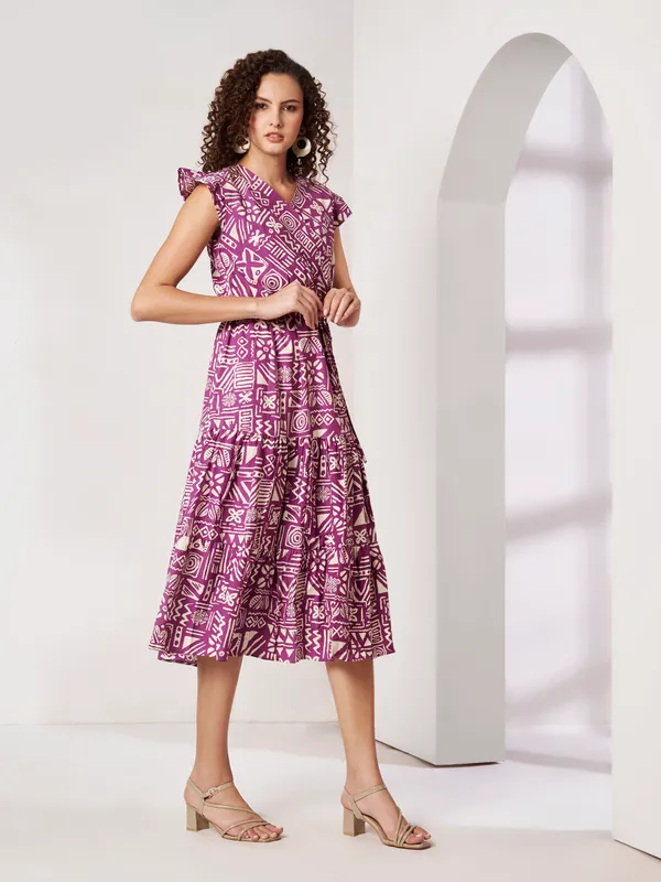 Fbella_Women_Purple_&_White_Geometric_Print_Pure_Cotton_Tiered_A-Line_Dress