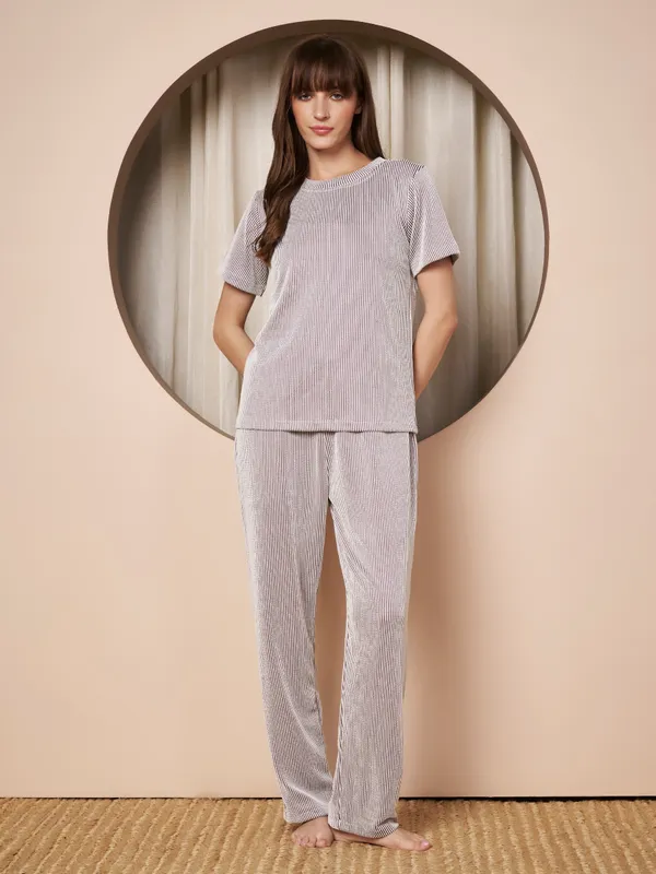 Fbella_Women�s_Striped_Knit_Night_Suit_�_Mauve_&_White_Textured_Loungewear_Set