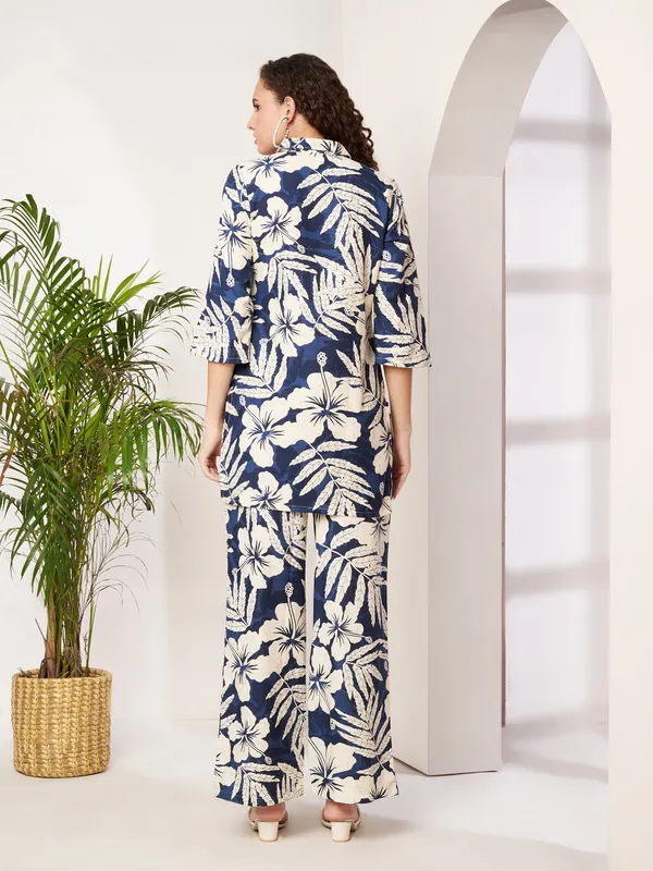 Fbella_Women_Blue_&_Off-White_Tropical_Printed_Cotton_Co-Ord_Set