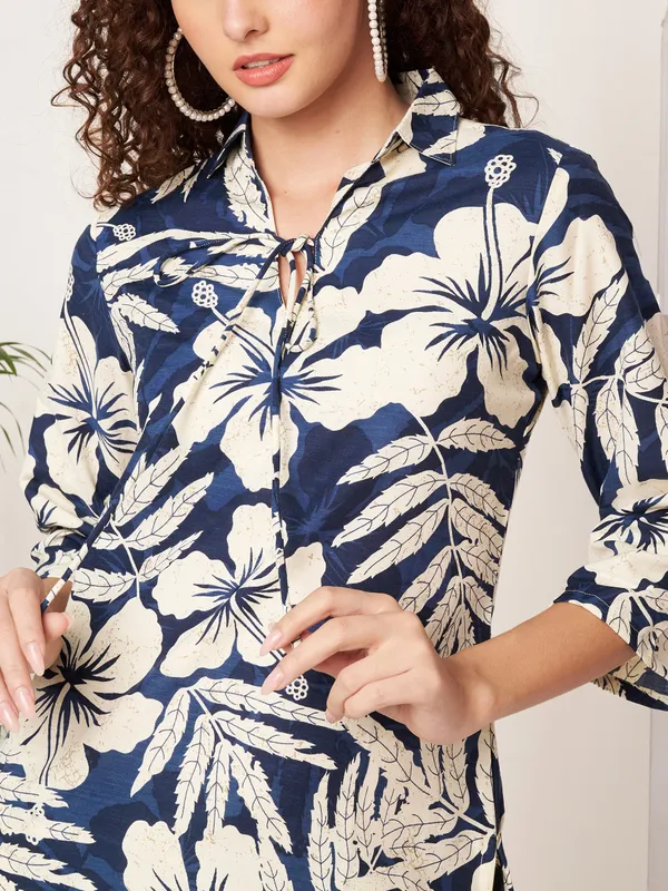 Fbella_Women_Blue_&_Off-White_Tropical_Printed_Cotton_Co-Ord_Set