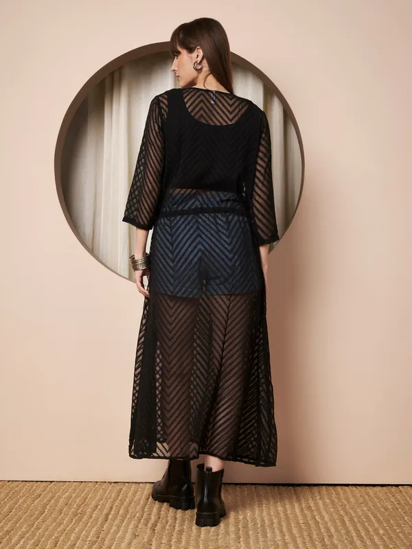 Fbella_Women�s_Black_Georgette_Longline_Shrug_�_Abstract_Chevron_Texture_with_Waist_Tie-Up