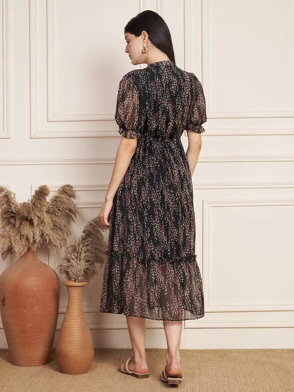 Fbella_Black_Chiffon_Printed_Midi_Dress_with_Lycra_Lining_
