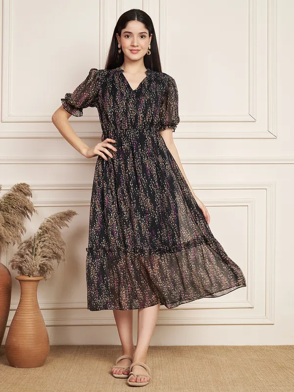 Fbella Clothing Fbella Black Chiffon Printed Midi Dress with Lycra Lining  Price in India Buy Fbella Clothing Fbella Black Chiffon Printed Midi  Dress