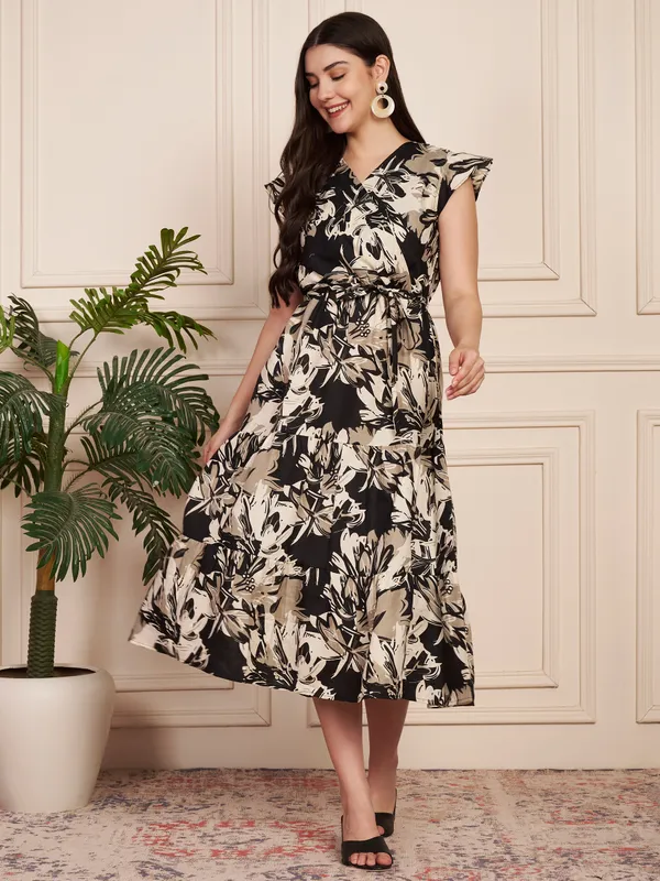 Fbella_Cotton_Blend_Black_Floral_Print_Tiered_Dress