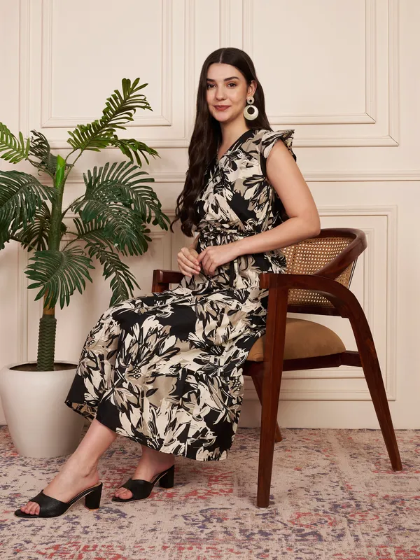 Fbella_Cotton_Blend_Black_Floral_Print_Tiered_Dress