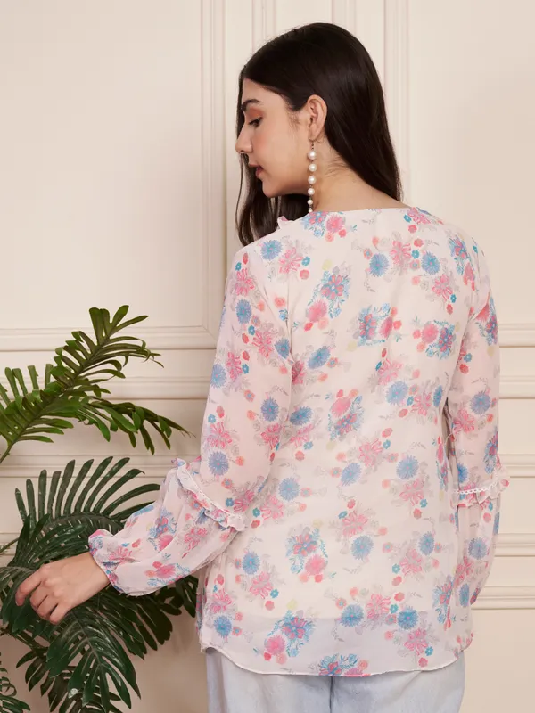 Fbella_Floral_Georgette_Top_with_Lace_Details