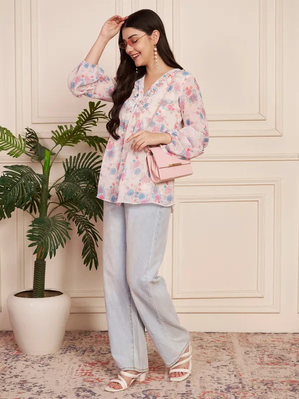 Fbella_Floral_Georgette_Top_with_Lace_Details