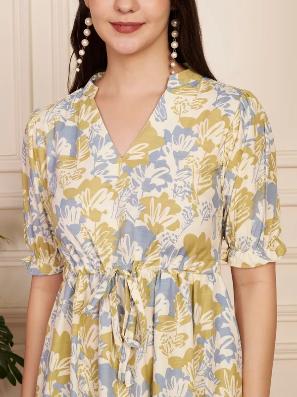 Fbella_Women_Blue_Printed_Cotton_Dress_with_Elastic_Fit_Waist_&_Puff_Sleeves