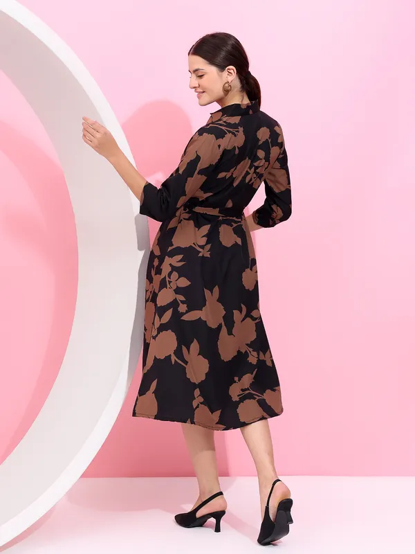 Fbella_Women_Crepe_Printed_Midi_Shirt_Dress