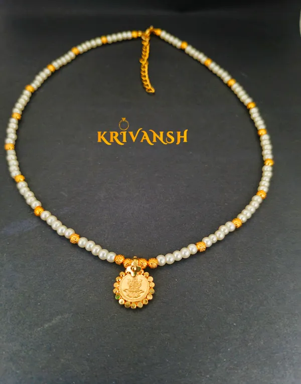 Laxmi_Coin_Pearl_Necklace