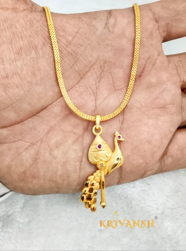 Traditional_Mayil_Vel_with_Peacock_Short_Neckchain