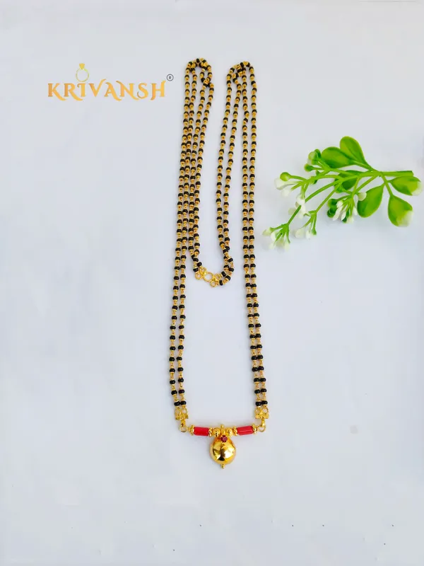 Mangluru_style_Long_Mangalsutra_with_Taliset