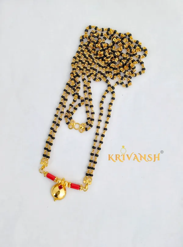 Mangluru_style_Long_Mangalsutra_with_Taliset