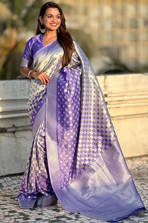 Soft_Banarasi_Lichi_Silk_Saree_with_Unstiched_Blouse_Piece