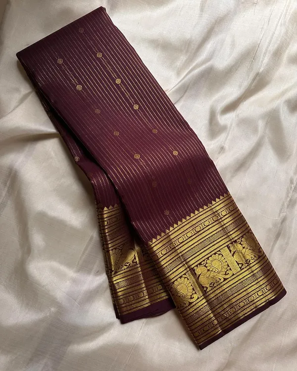 Soft_Banarasi_Lichi_Silk_Saree_with_Unstiched_Blouse_Piece