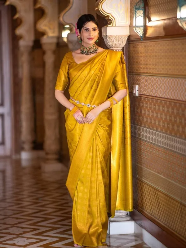 Soft_Banarasi_Lichi_Silk_Saree_with_Unstiched_Blouse_Piece