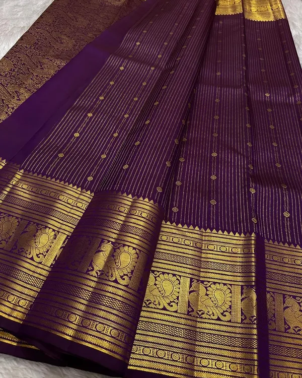 Soft_Banarasi_Lichi_Silk_Saree_with_Unstiched_Blouse_Piece